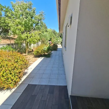 别墅 Proche D'ajaccio Avec Piscine *