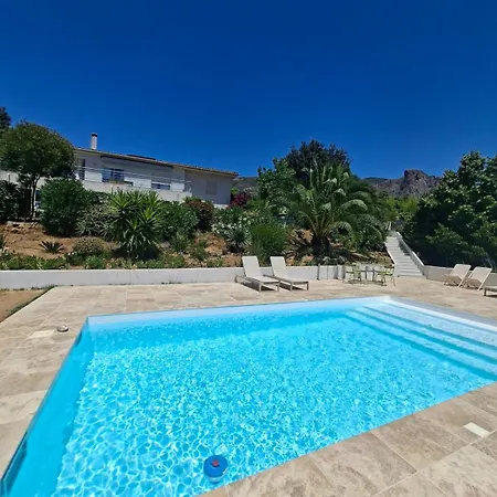 别墅 Proche D'ajaccio Avec Piscine