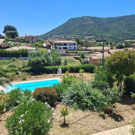 Proche D'ajaccio Avec Piscine 别墅